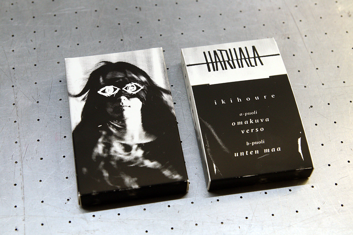 Harhala - seripainettu kasettikotelo