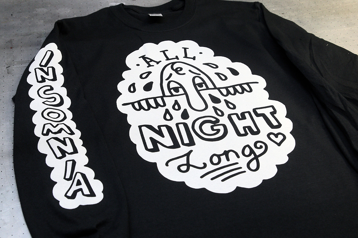 Insomnia, all night long - silkkipainettu pitkähihainen t-paita