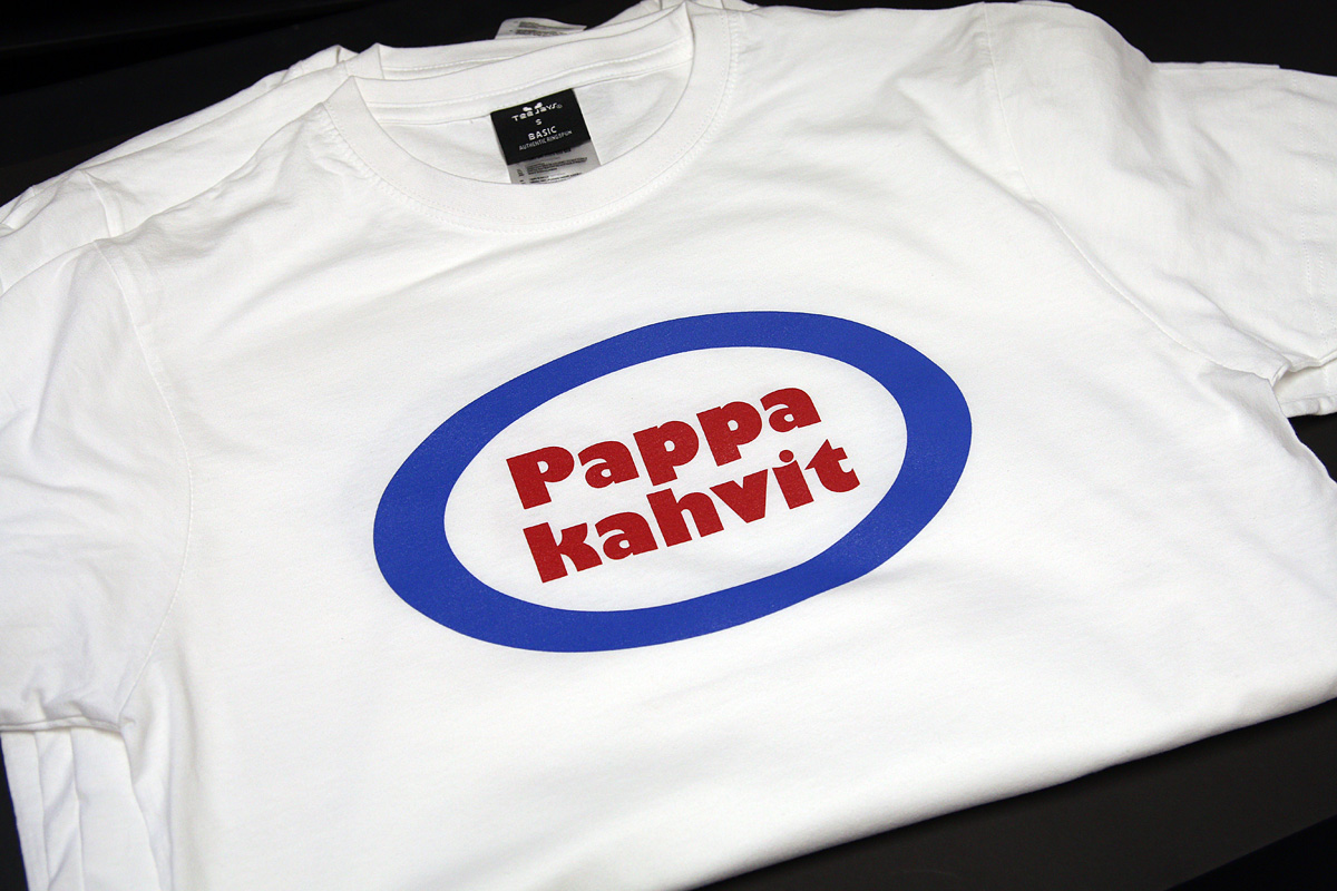 Pappa Kahvit podcast - 2-värinen silkkipainettu t-paita